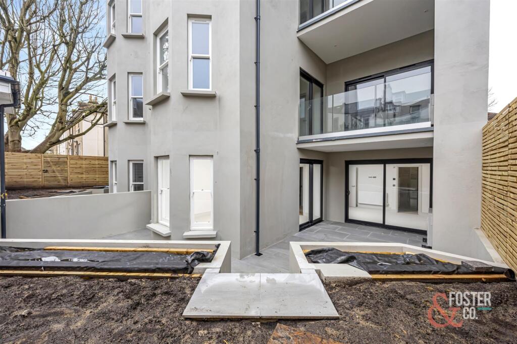 Clarendon Villas, 51, Flat 1_010.jpg