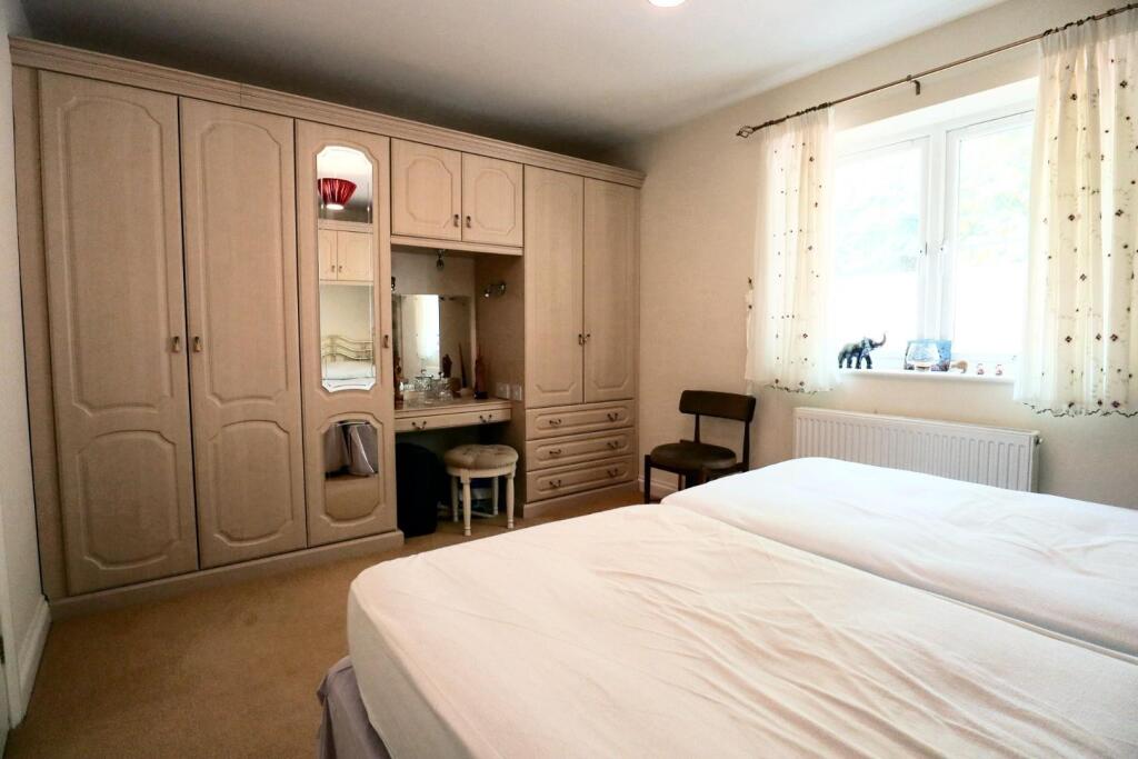 Bedroom 2 (2).jpg