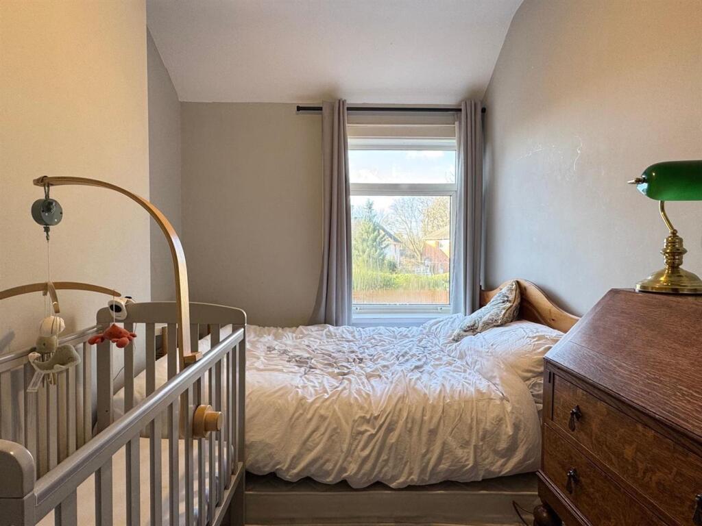 Bedroom 2 (2).jpg