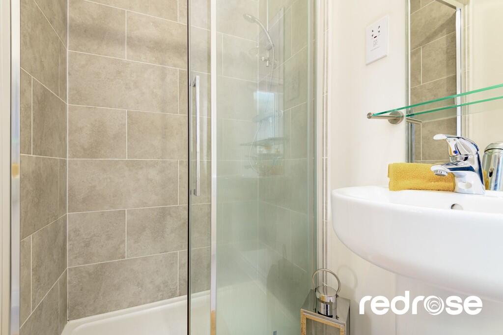 web_60 Whitley Dr...