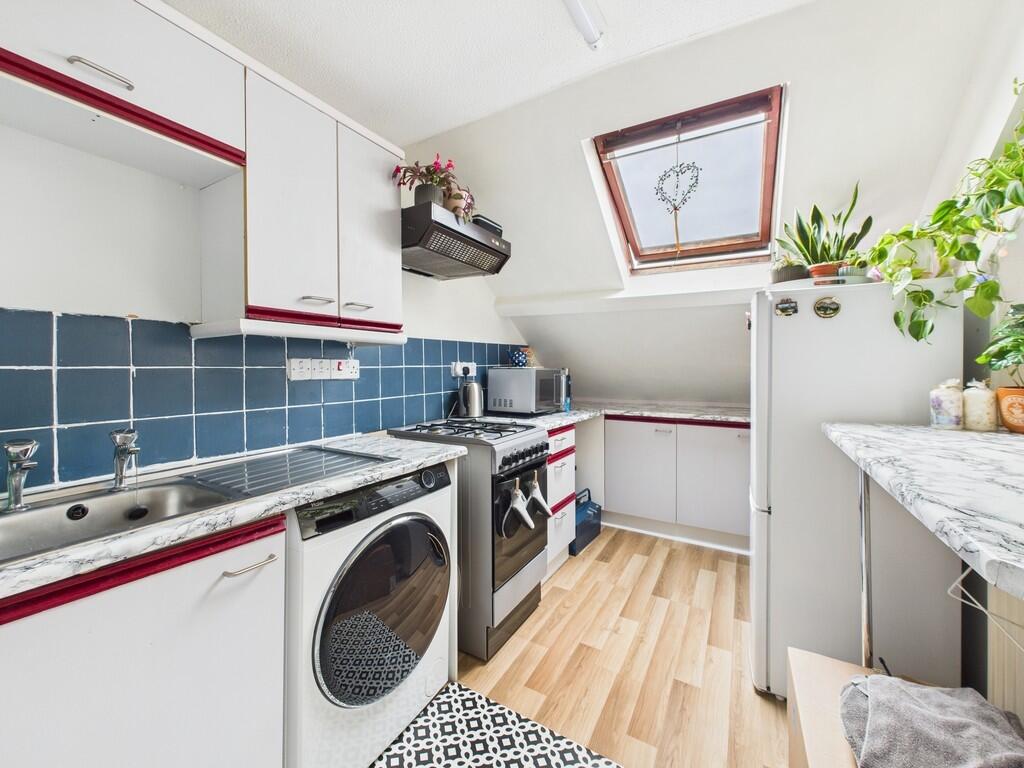 CAM03974G0-PR0113...