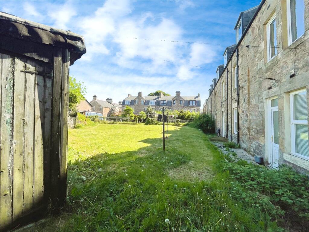 Garden &amp; Location