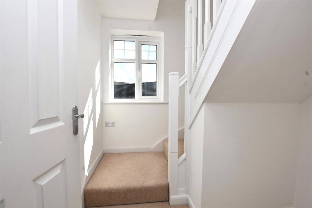 Entrance To 2nd Floo