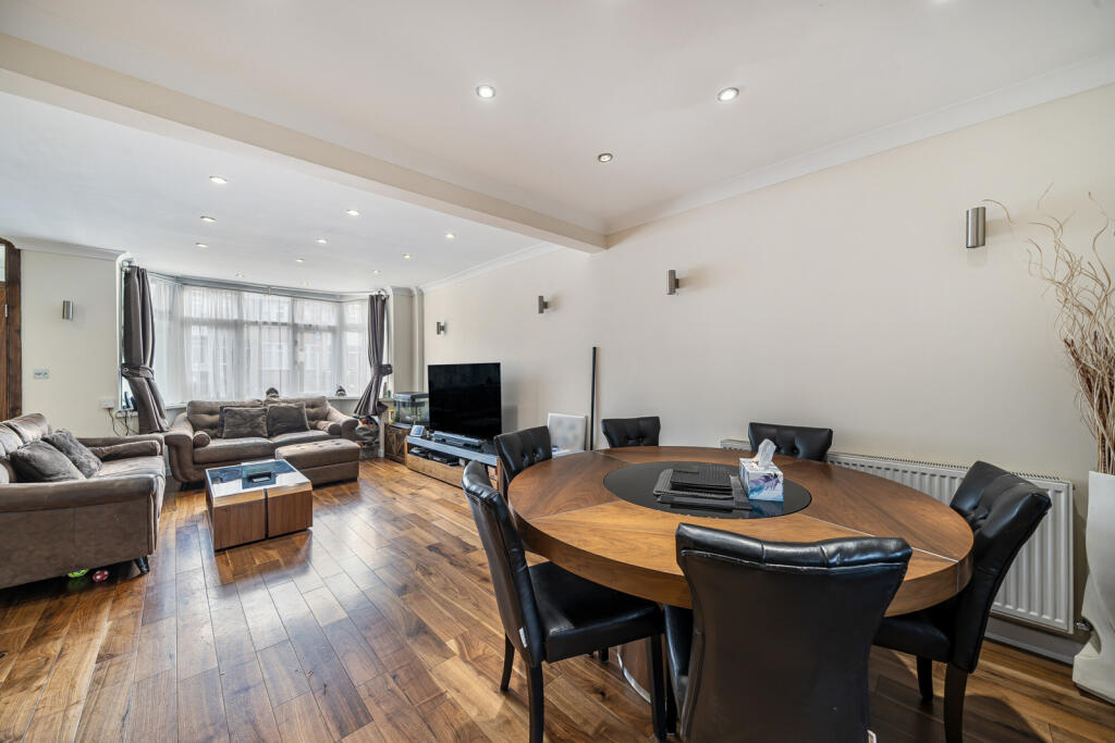 1332425-1-688a45d...