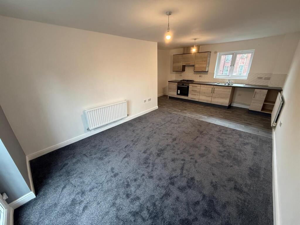 WhatsApp Image 2025-06-09 at 13.11.24 (6).jpeg