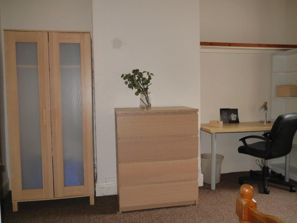 1st floor back