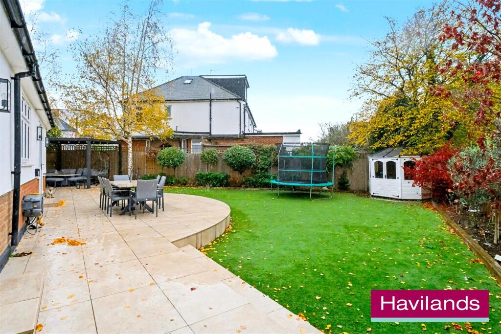 Cranleigh Gardens N21 1DR-2.jpg