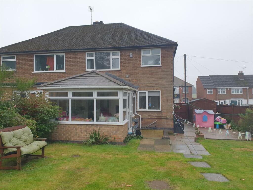 ADDITIONAL OUTSIDE PHOTOS