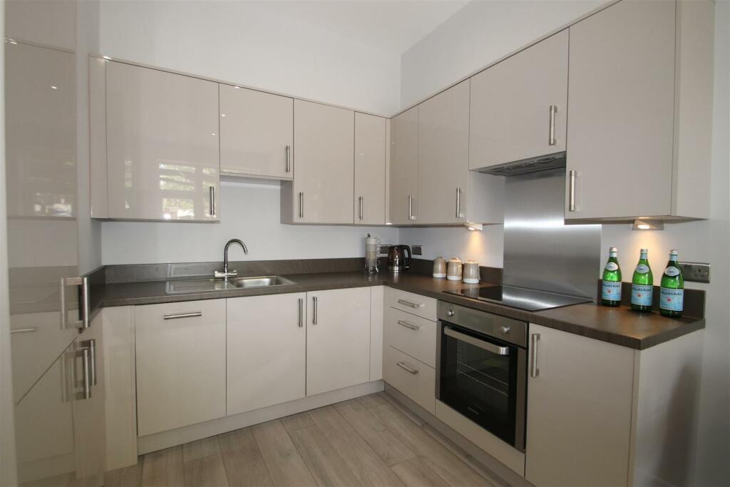 Kitchen ( 2 Bedroom ).JPG