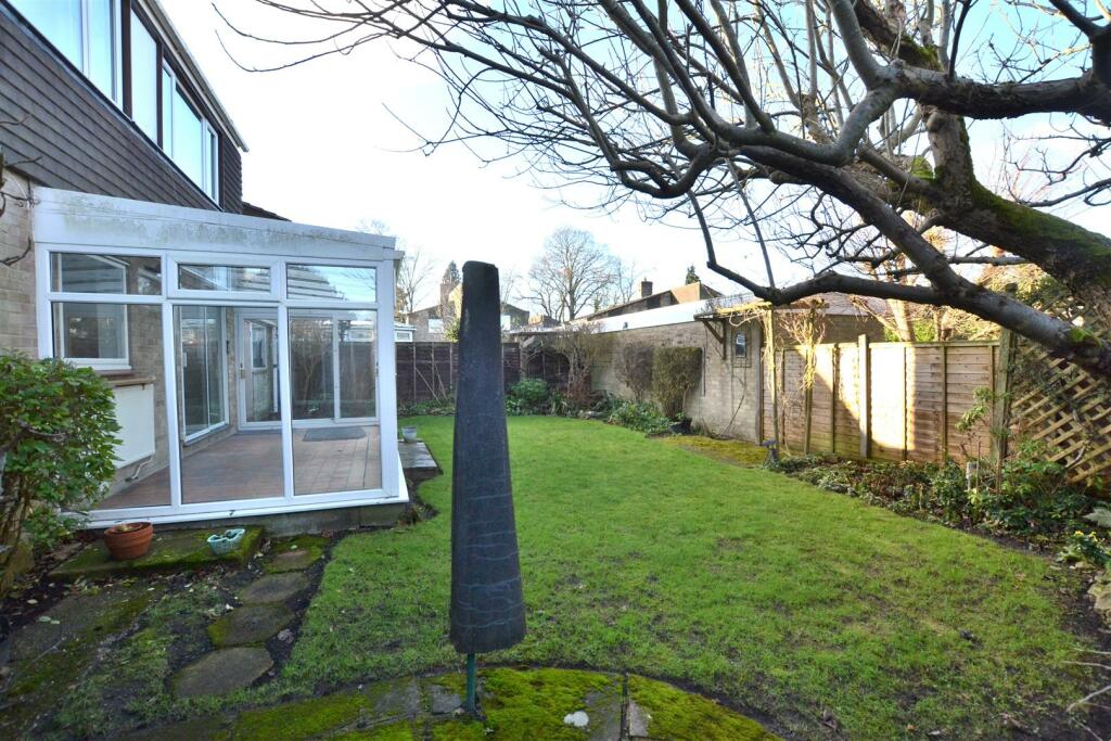 5 Velmead Road Garden.JPG