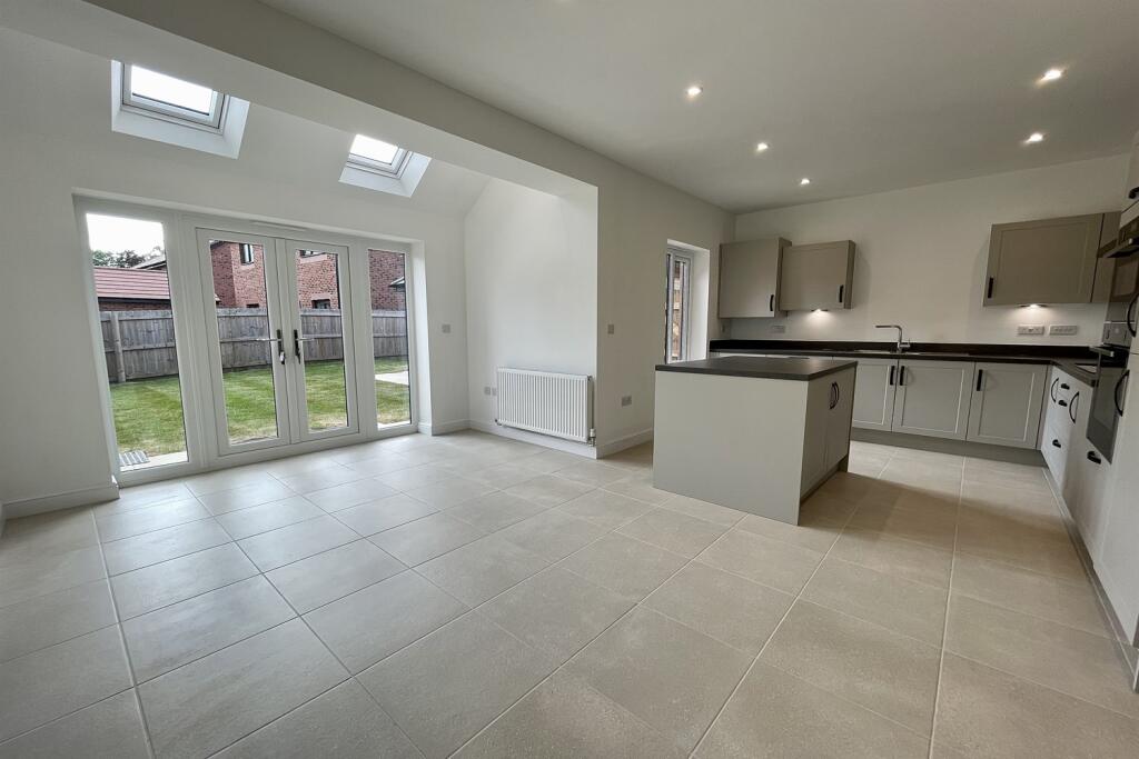 Open Plan Dining Fam