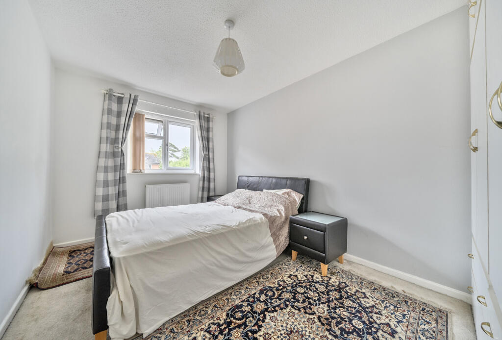 1333323-3-688b3a6...