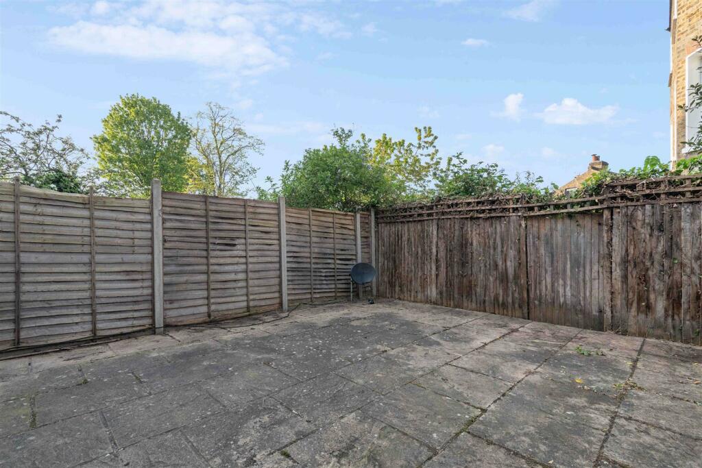 31a Beechdale Road-16.jpg