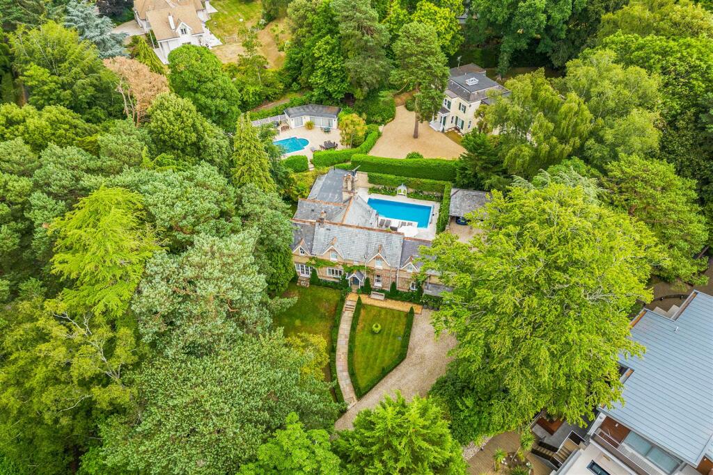 320489 17 dover road (40).jpg