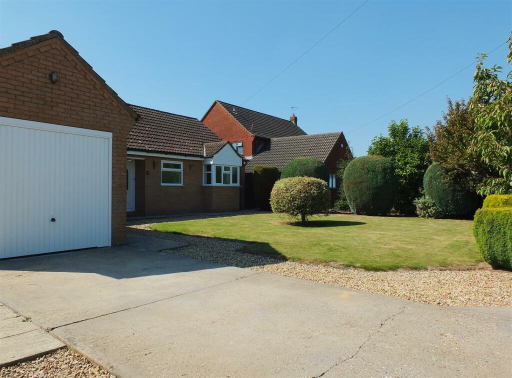 Front Garden.jpg