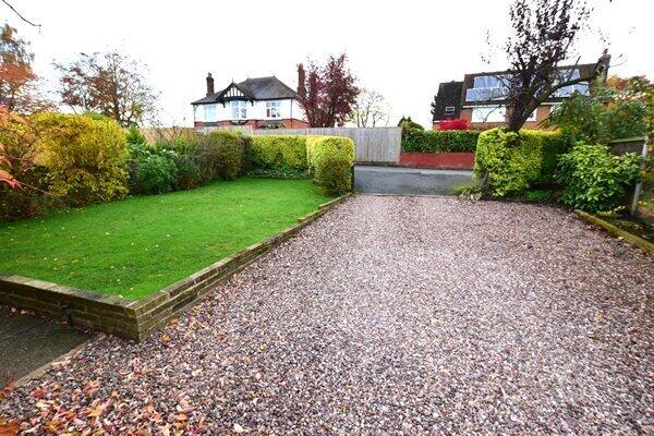 front garden and driveway