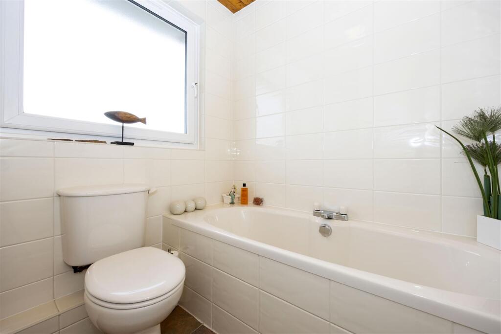 LOWCROFT_BALMORE_008.JPG