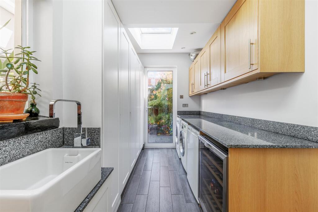 36 Loveday Road-16.jpg