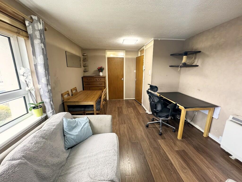 Lounge 3