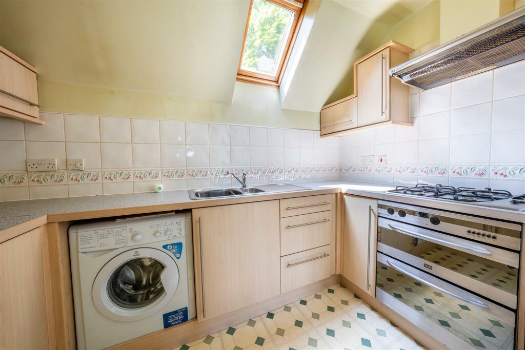 Doe Close, Penylan, HernCrabtree (11).jpg