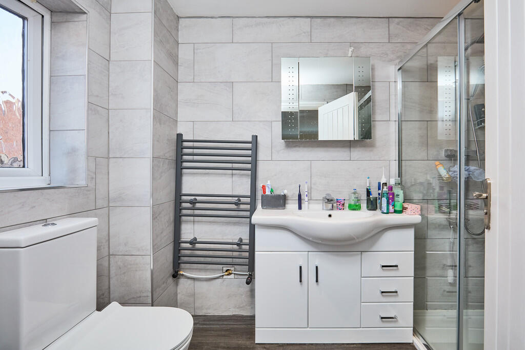 Edward Knight 202...