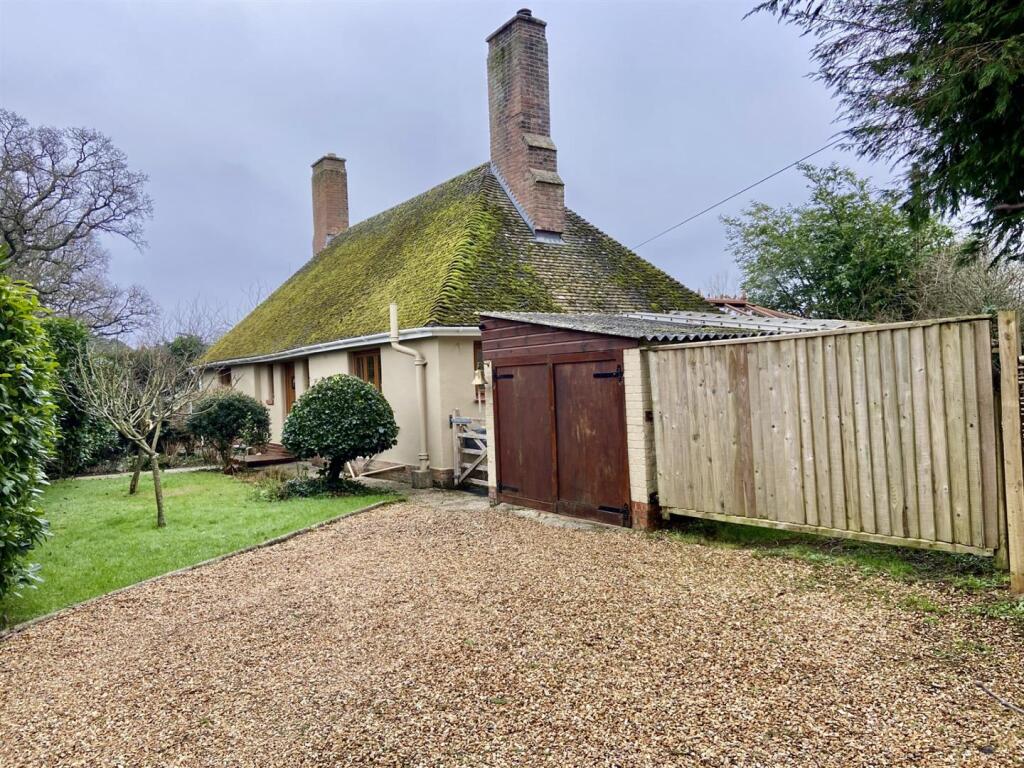 Culeaze Lodge.jpg