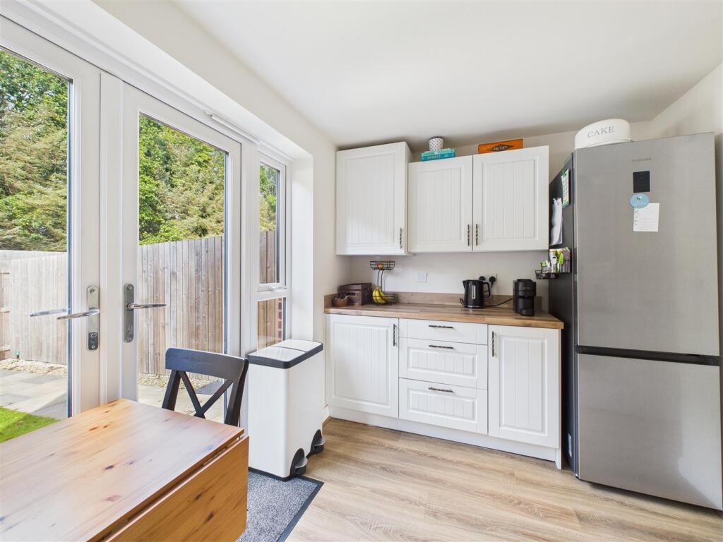 KITCHEN/ DINER