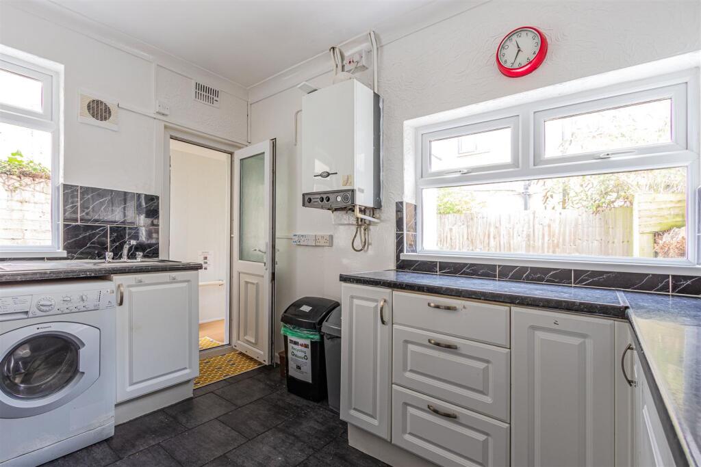 Malefant Street 77-9.jpg