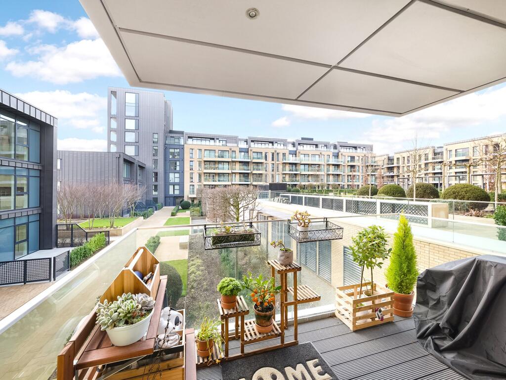Westbourne Apartment