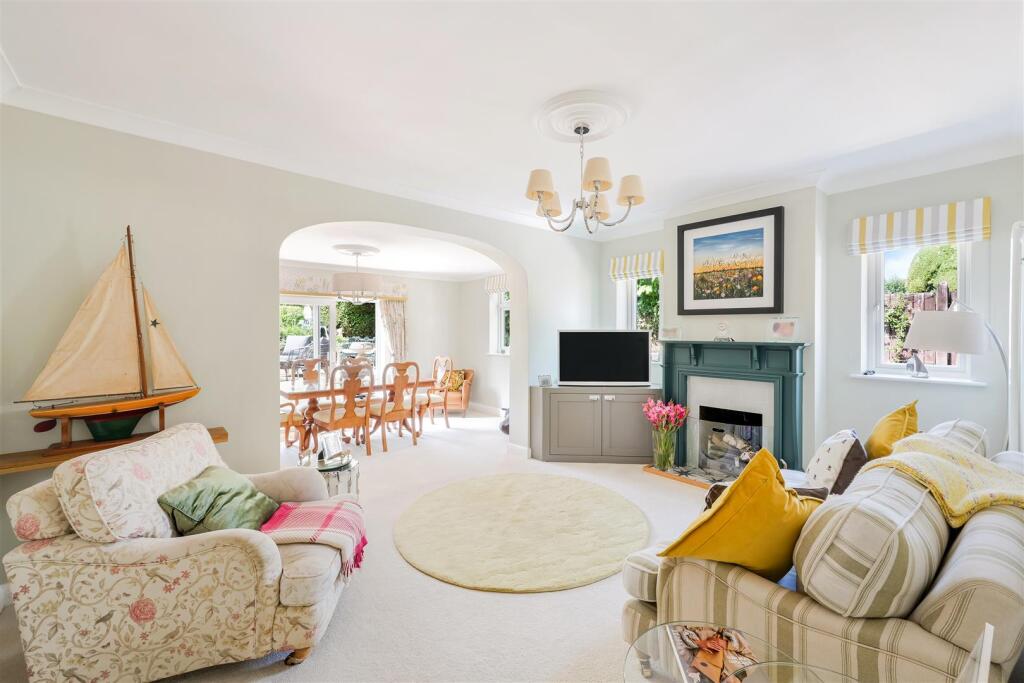 HILLSIDE, 84 (17).jpg