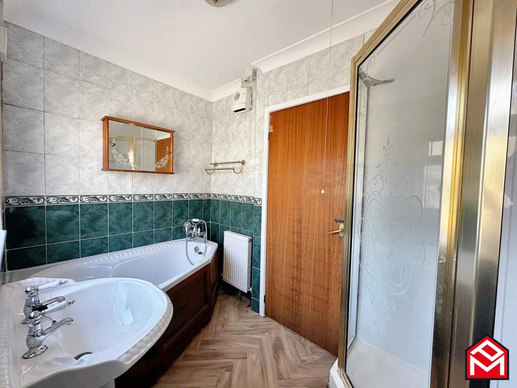 Bath &amp; Shower Room