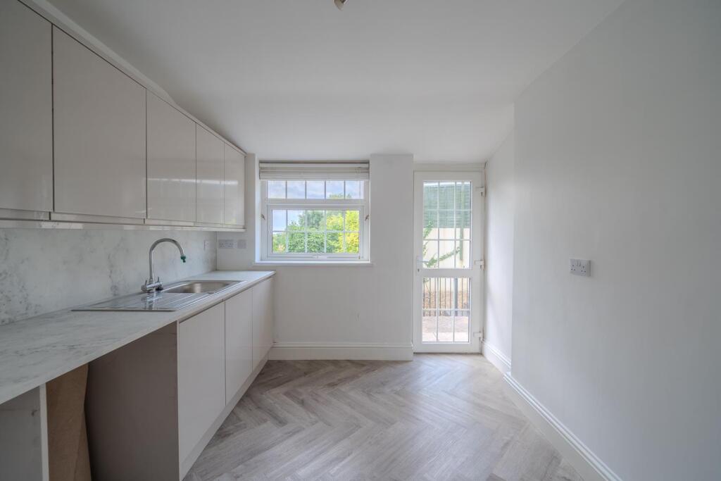 120 Sunnybank Rd-25.jpg