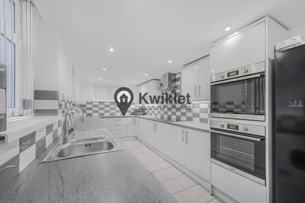 eZy Watermark_23-05-2025_01-22-05-2770pm.JPG