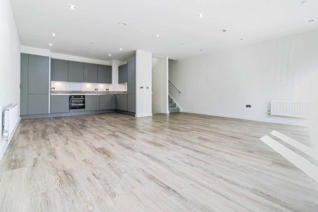 Kitchen/Living Area