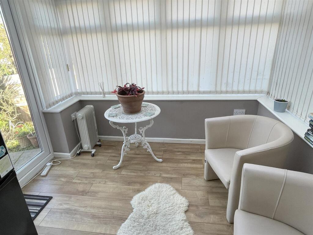 Walnut Drive, Plympton, Plymouth