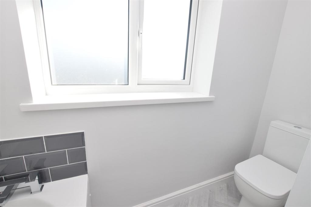 HOUSE BATHROOM