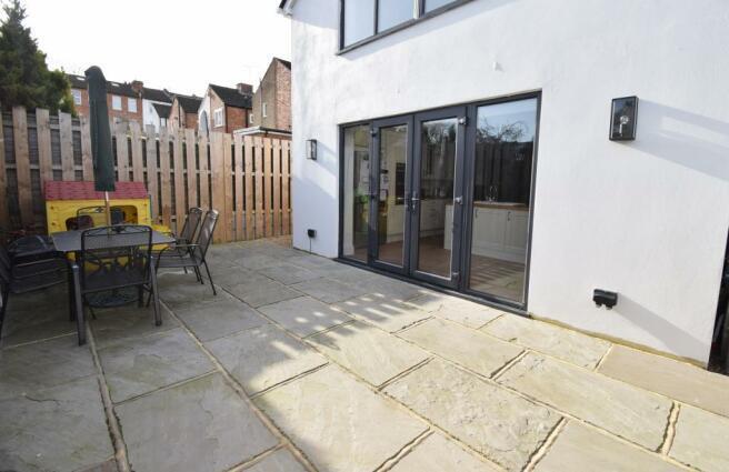 COURTYARD GARDEN