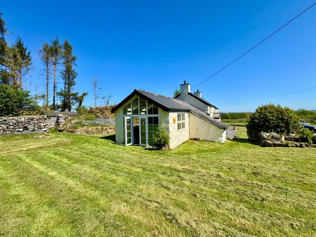 PHOTO-2025-05-28-06-48-41 (4).jpg