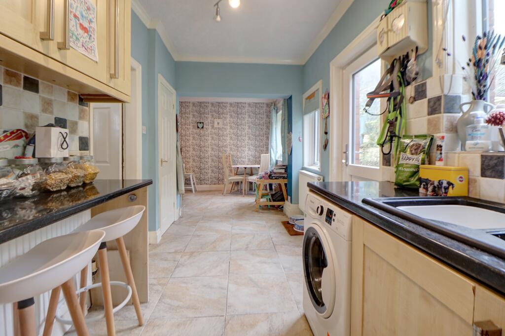 Open Plan Breakfast Kitchen Dining Room