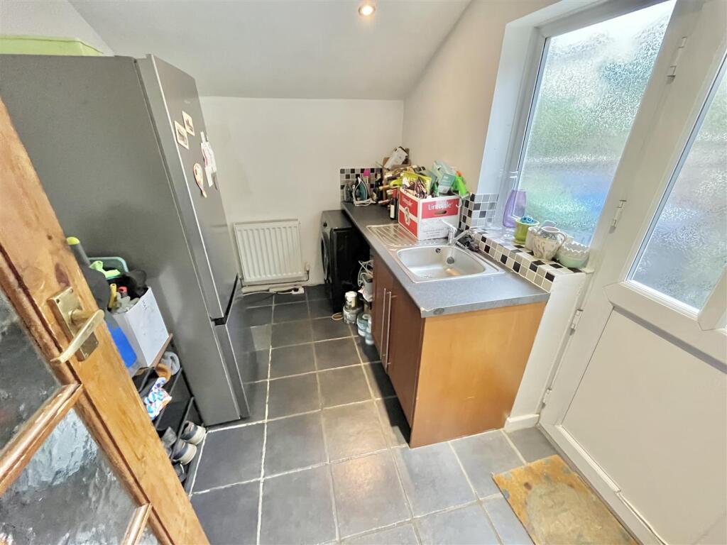 Kitchen 3