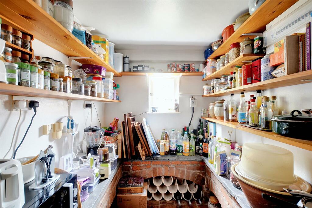Pantry.jpeg