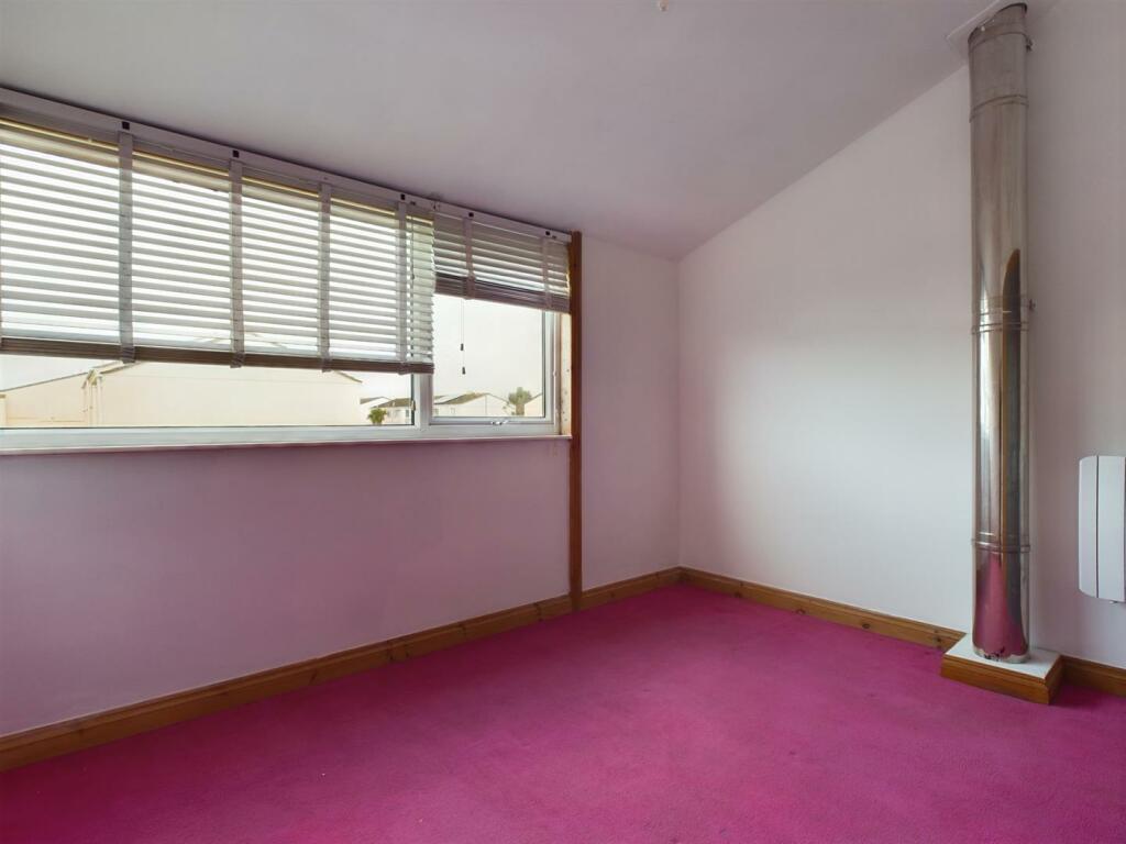Front bedroom