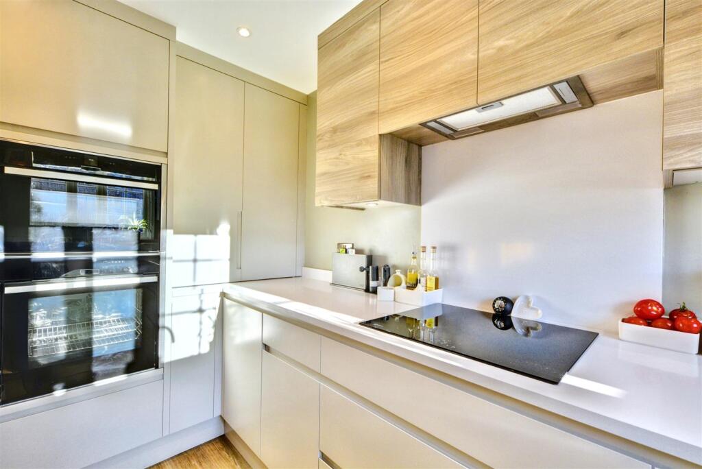 Kitchen_3.jpeg