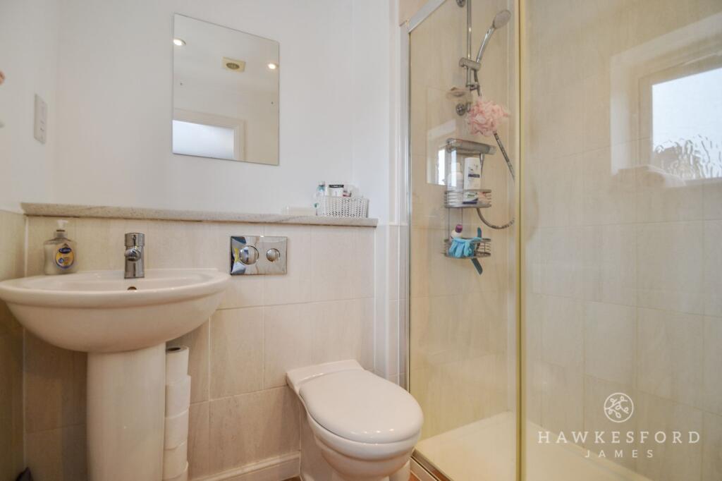 Buttercup Avenue, Minster On Sea - Ensuite