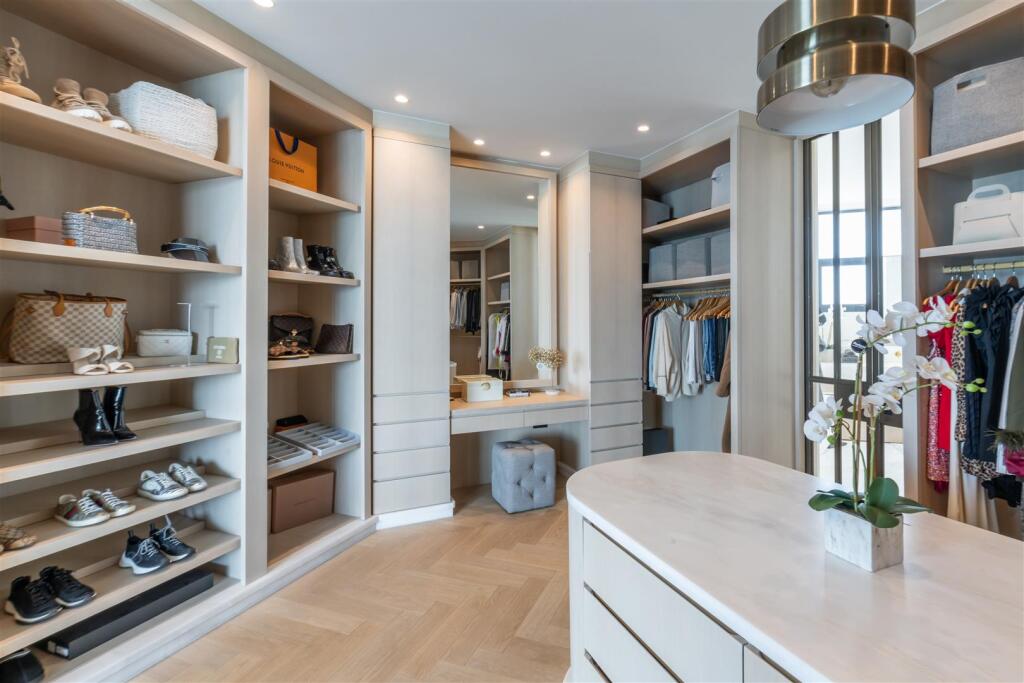 Master Dressing