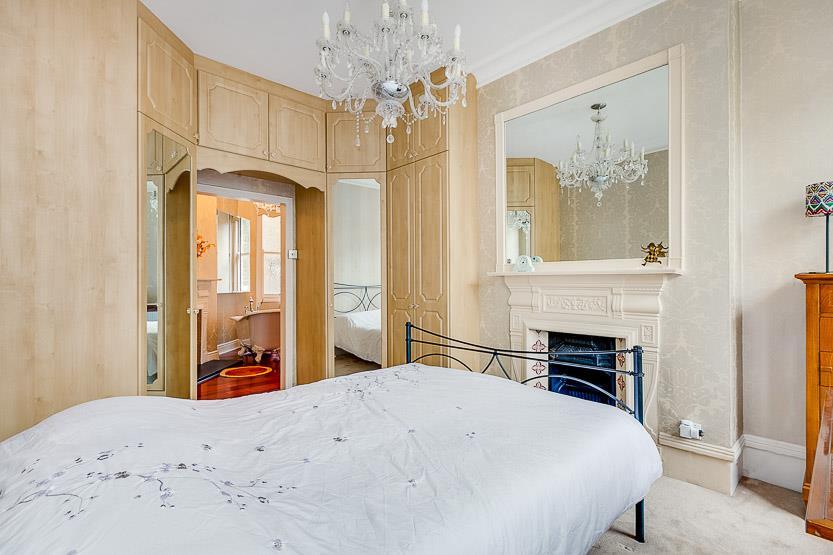 Auriol Mansions