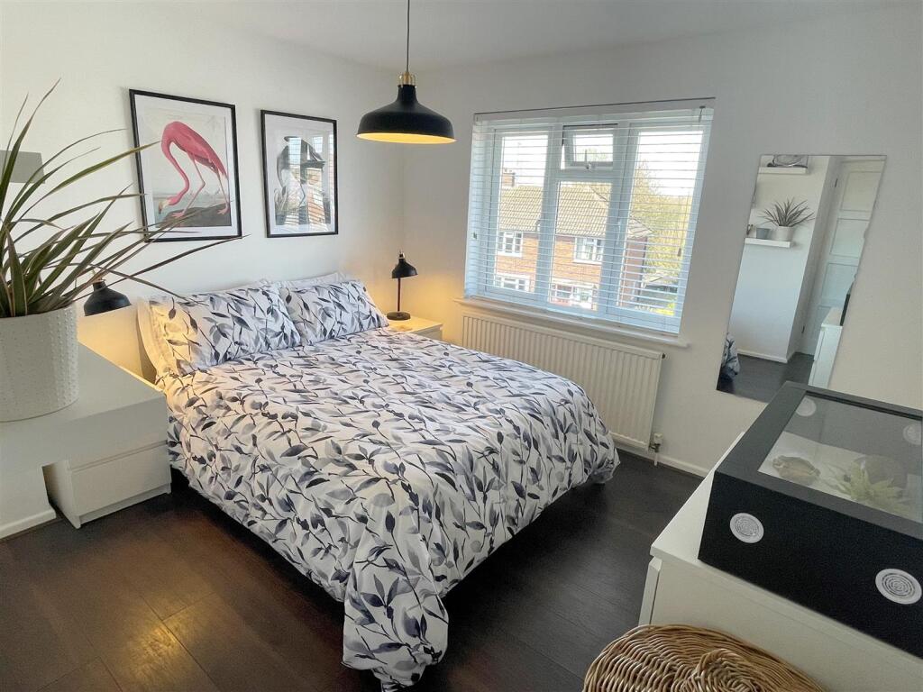 Bed 1.JPG
