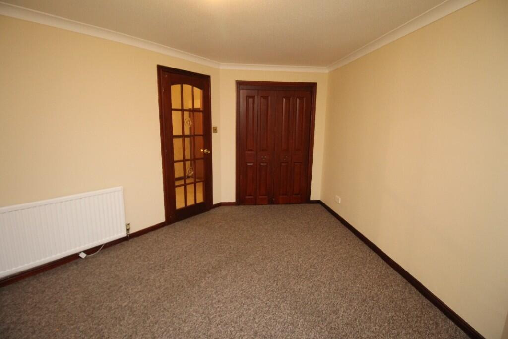 Dining room/Bed 3
