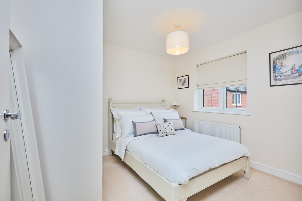 Edward Knight 202...