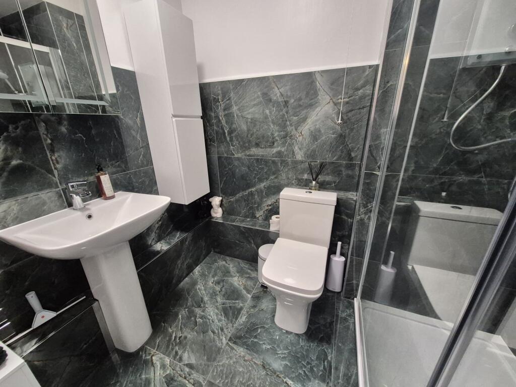 GetAttachmentThumbna